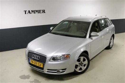 Audi A4 - 1.6 ADVANCE - 1