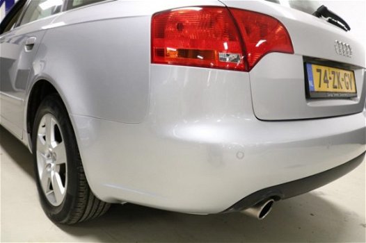 Audi A4 - 1.6 ADVANCE - 1