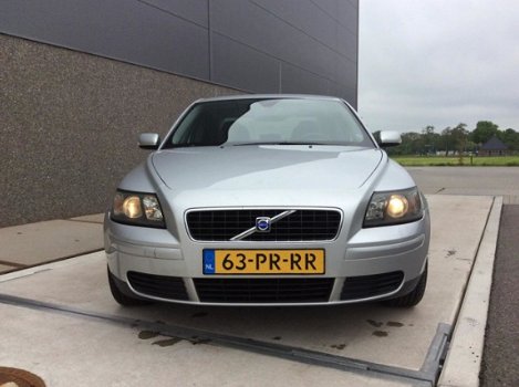 Volvo S40 - 2.4 Kinetic 5 CIL TREKH HANDBAK APK NAP - 1