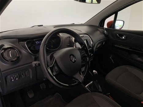 Renault Captur - 0.9 TCe Dynamique Climate/Cruise/Navigatie €1.000, - Slooppremie - 1