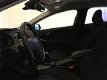 Volvo V40 - 1.6 T3 Momentum Nav/Cruise/Climate €1.000, - Slooppremie - 1 - Thumbnail