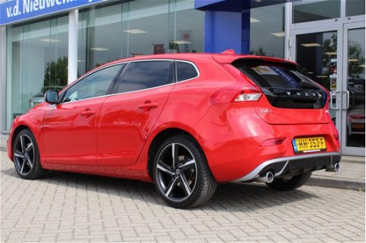 Volvo V40 - 2.0 D2 R-Design Business navi - 1