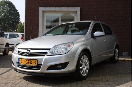 Opel Astra - 1