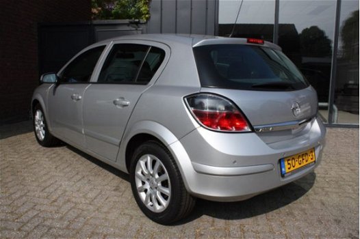 Opel Astra - 1