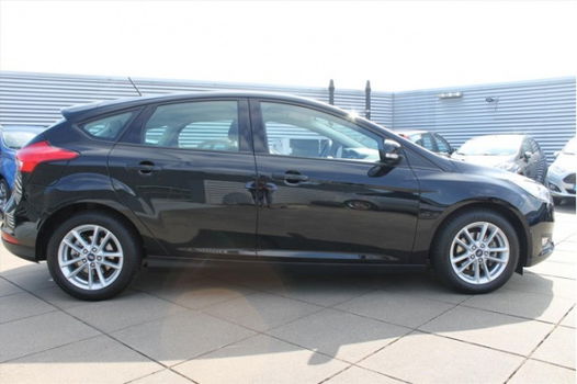 Ford Focus - 1.0 EcoBoost 125pk 5-deurs Trend - 1