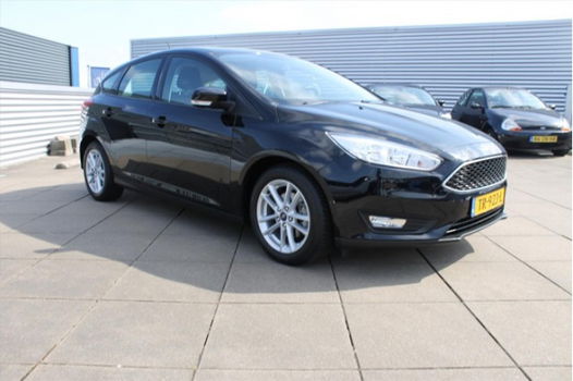 Ford Focus - 1.0 EcoBoost 125pk 5-deurs Trend - 1