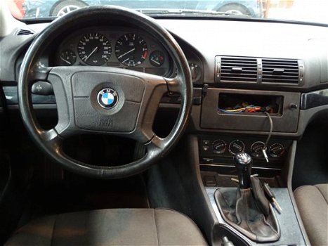 BMW 5-serie - 520i Trekhaak - 1