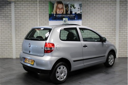 Volkswagen Fox - 1.4 Trendline LM-velgen, Mistlampen, airco, electric pakket, radio CD, Schuif-/kant - 1