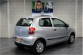 Volkswagen Fox - 1.4 Trendline LM-velgen, Mistlampen, airco, electric pakket, radio CD, Schuif-/kant - 1 - Thumbnail