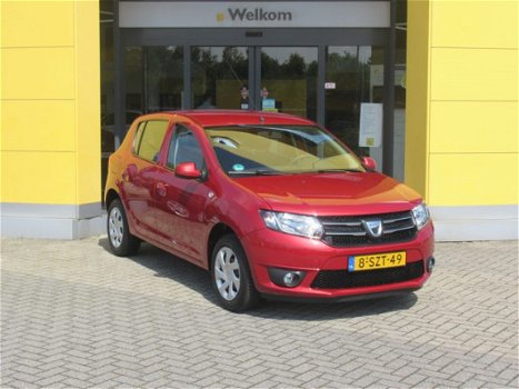 Dacia Sandero - TCe 90PK LAUREATE Airco/Navi/All Season Banden - 1