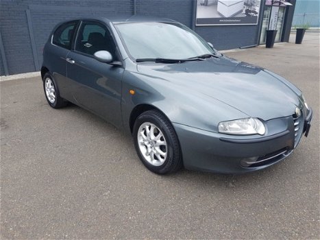 Alfa Romeo 147 - 1.9 JTD Distinctive Airco NW APK - 1