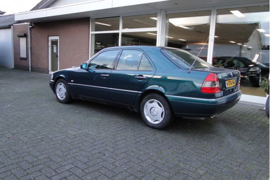 Mercedes-Benz C-klasse - C 250 TD Elegance Automaat - 1