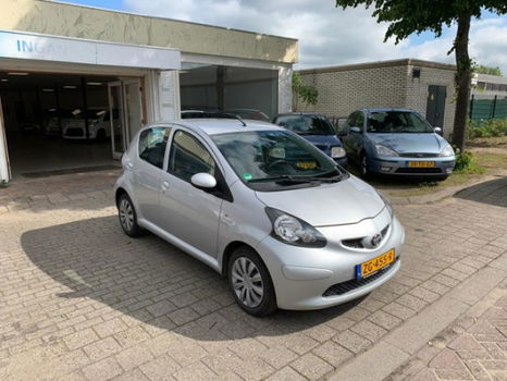 Toyota Aygo - 1.0-12V - 1