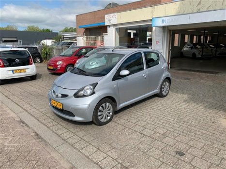 Toyota Aygo - 1.0-12V - 1