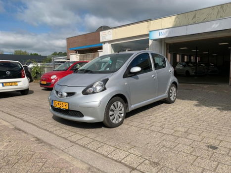 Toyota Aygo - 1.0-12V - 1