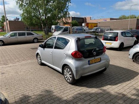 Toyota Aygo - 1.0-12V - 1