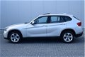 BMW X1 - 1.8i sDrive |Airco|Goed onderhouden|Zonnedak|Navi| - 1 - Thumbnail