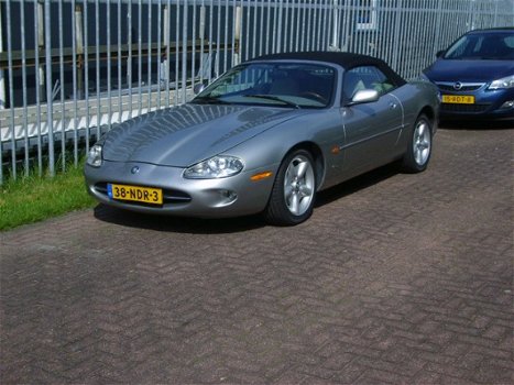 Jaguar XK8 - 4.0 V8 Convertible Bijtellingvriendelijk - 1