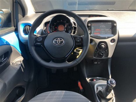 Toyota Aygo - 1.0 VVT-i x-play | LM-velgen | Airco | Camera | - 1