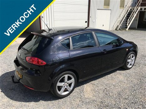 Seat Leon - 1.8 TFSI Sport NAVI CLIMA AUTOMAAT DSG - 1