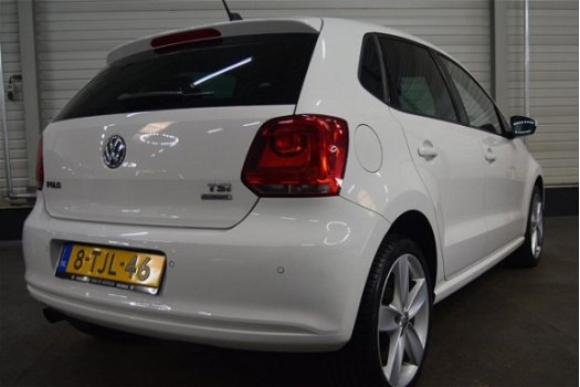 Volkswagen Polo - 1.2 TSI BlueMotion Highline +NAVI/PDC/LMV - 1