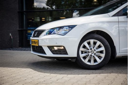 Seat Leon - 1.2 TSI Style , Leer/alcantara bekleding, Stoelverwarming, - 1