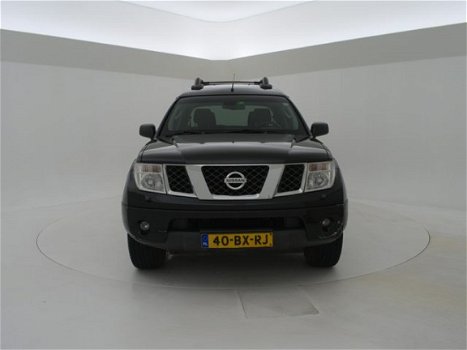 Nissan Navara - 2.5 DCI AUT. 4X4 DOUBLE CAB 5-PERSOONS - 1