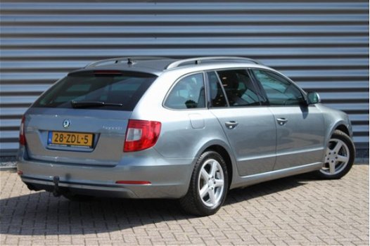 Skoda Superb Combi - 1.6 TDI Business Combi - 1