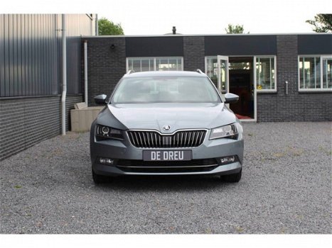 Skoda Superb Combi - 1.6 TDI 120pk DSG Ambition Business XENON - 1