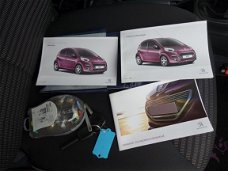 Peugeot 107 - 1.0 Active Airco, Electrische pakket, Radio MP3 speler, Toerenteller, Wieldoppen, Meta