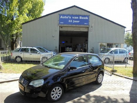 Volkswagen Polo - 1.4-16V Trendline Airco - 1