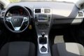 Toyota Avensis Wagon - 1.8 VVTi Business *NAVIGATIE / PARKEERCAMERA / CLIMATE CONTROL - 1 - Thumbnail