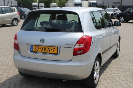 Skoda Fabia - 1.2 TDI Greenline Euro 5 airco, radio cd speler, cruise control, elektrische ramen, li - 1