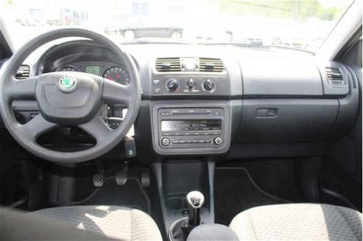 Skoda Fabia - 1.2 TDI Greenline Euro 5 airco, radio cd speler, cruise control, elektrische ramen, li - 1