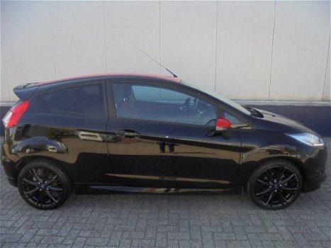 Ford Fiesta - 1.0 EcoBst 140PK 3D Black Edition Climate control 17INCH - 1