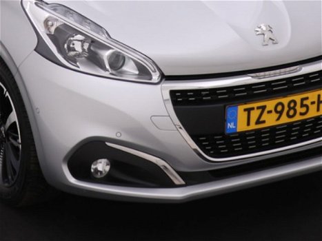 Peugeot 208 - 1.2 PureTech Tech Edition 110 PK *6 VERSNELLINGEN*CAMERA*NAVIGATIE*ALL-SEASON BANDEN* - 1