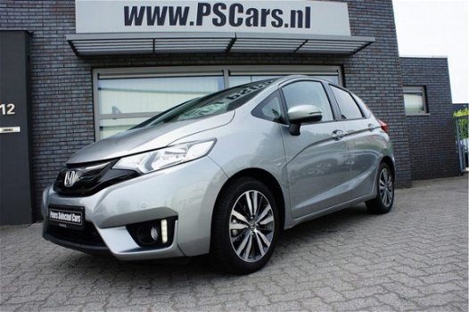 Honda Jazz - 1.3 i-VTEC Elegance Bluetooth/Camera/DAB/Navi/PrivacyGlass/PDC/Velgen RIJKLAAR €14.998 - 1