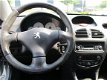 Peugeot 206 CC - 2.0-16V / Clima / lmv / Elektr. Ramen / Stoelverw - 1 - Thumbnail