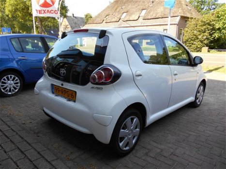 Toyota Aygo - 1.0i-12V Comfort Navigatie NL-auto - 1