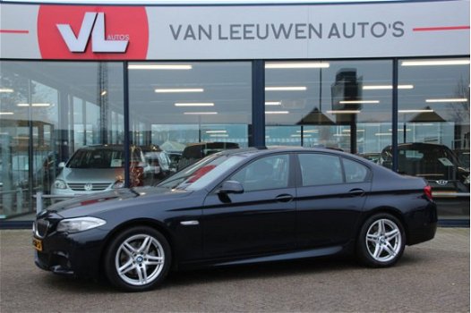 BMW 5-serie - 520i Executive | Navigatie | M Pakket | Climate Control | Dealer onderhouden | Eerste - 1