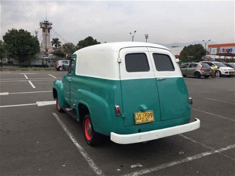 Ford F100 - Panel Truck - 1