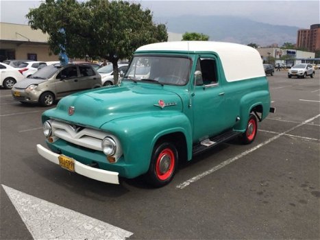 Ford F100 - Panel Truck - 1