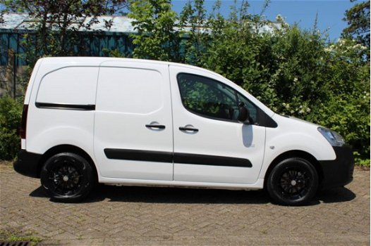 Peugeot Partner - 120 1.6 BlueHDi 75 L1 XR Mooi exemplaar. In nieuwstaat - 1