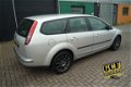 Ford Focus Wagon - 1.6 Airco, Parkeerhulp, Navi , D-riem vervangen - 1 - Thumbnail