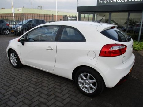 Kia Rio - 1.2 CVVT ComfortLine - 1