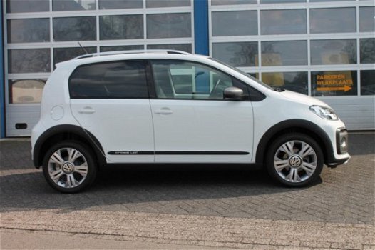 Volkswagen Up! - CROSS UP *15000KM - 1