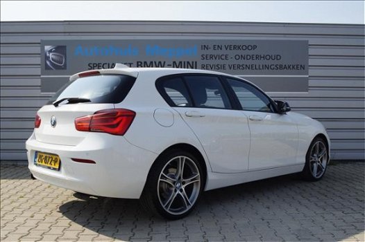 BMW 1-serie - 118i Exe , 4 cilinder , Sport , CruiseControl Stoelverwarming Zwarte-hemel Bluetooth - 1