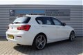 BMW 1-serie - 118i Exe , 4 cilinder , Sport , CruiseControl Stoelverwarming Zwarte-hemel Bluetooth - 1 - Thumbnail