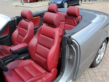 Audi A4 Cabriolet - 2.4 V6 Exclusive AUTOMAAT LEER / ELEKTR. VERSTELBARE SPORTSTOELEN / XENON / BOSE - 1