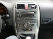Toyota Auris - 1.6-16V-124PK Dynamic|5DRS|AC|Cruise|Trekhaak - 1 - Thumbnail